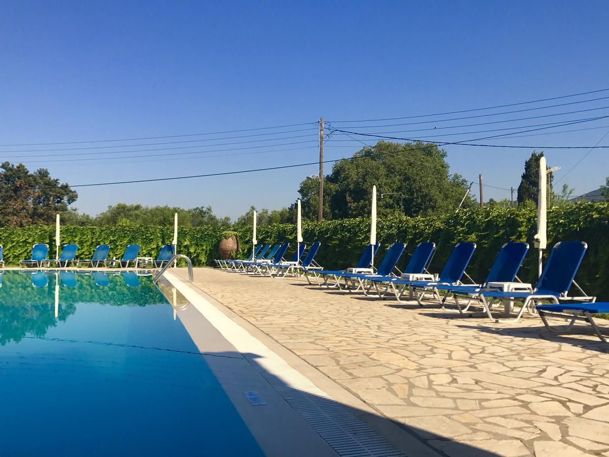 Ccb Bruskos Hotel Agios Georgios  Eksteriør billede