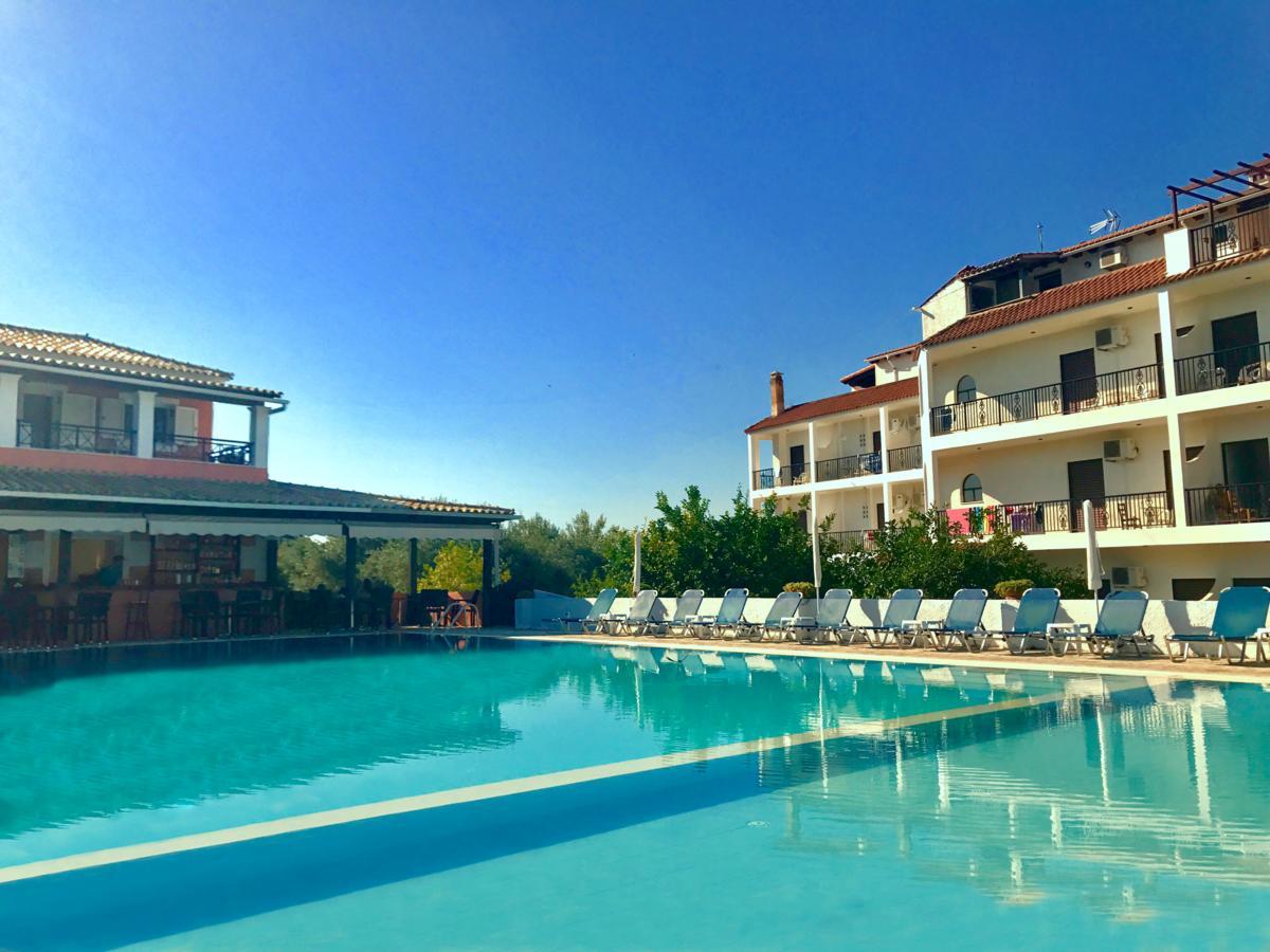 Ccb Bruskos Hotel Agios Georgios  Eksteriør billede